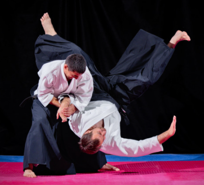 Aprende la progresión y diferencias del Aikido: Avanza en este arte marcial